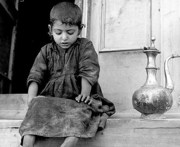 عکس پسر افغانی غمگین