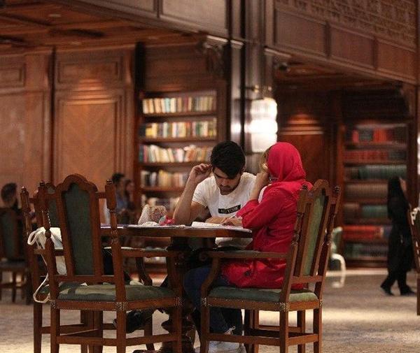 عکس های کتابخانه ایران مال