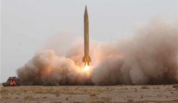 عکس موشک های ایران در آسمان