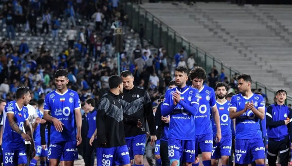 عکس آزادی بازیکن استقلال