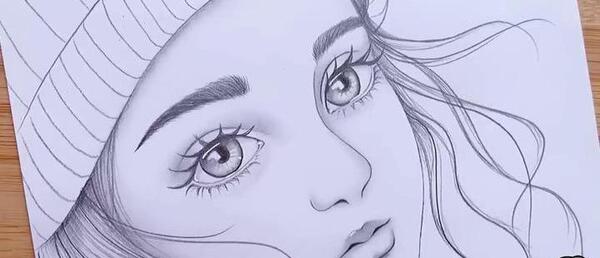 عکس نقاشی چهره دختر سیاه سفید