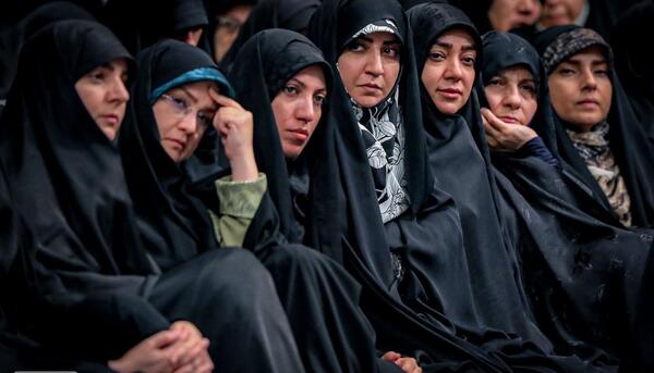 عکس زن رهبر انقلاب اسلامی