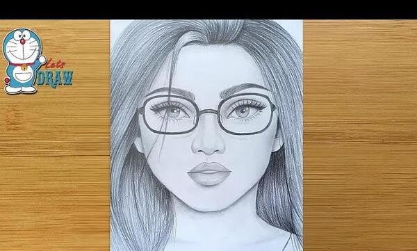 عکس نقاشی دختر عینکی ساده