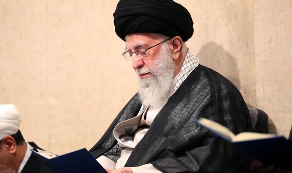 عکس رهبر انقلاب و رئیسی