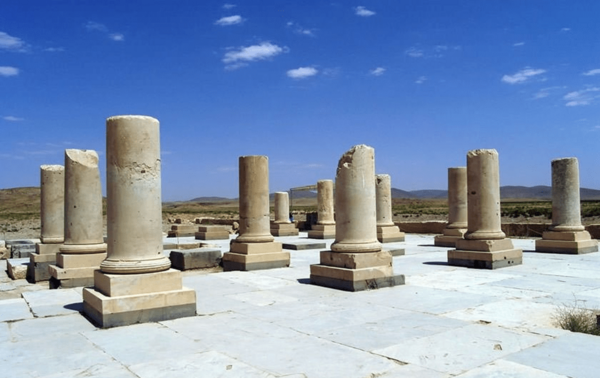 عکس پاسارگاد در شیراز