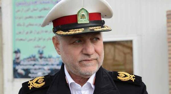 عکس پلیس چراغ راهنما