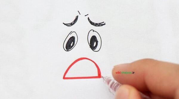 عکس نقاشی دختر ناراحت کودکانه