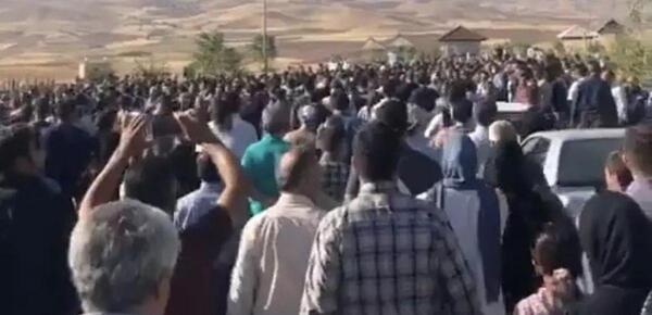 عکس سنگ قبر مهسا امینی