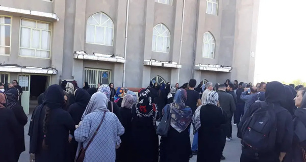 عکس خاکسپاری مهسا امینی