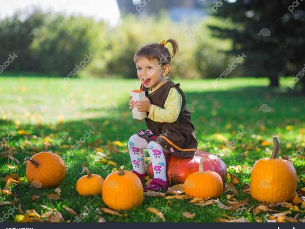 عکس پاییزی با کدو تنبل