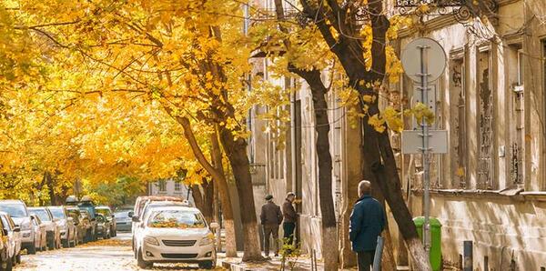 عکس کوچه های قدیمی پاییزی