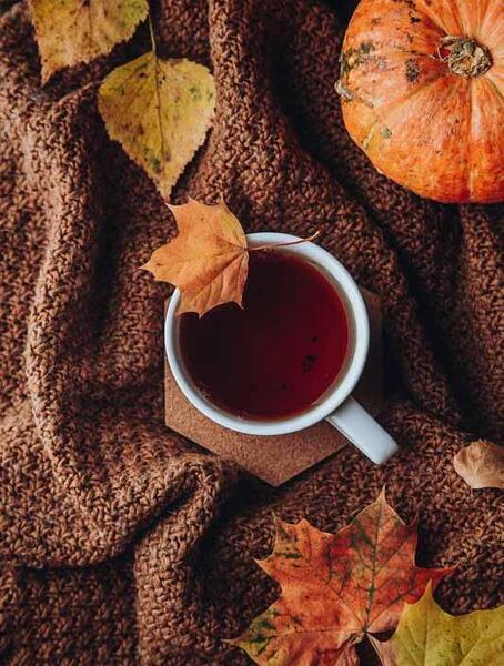 عکس پاییزی و قهوه