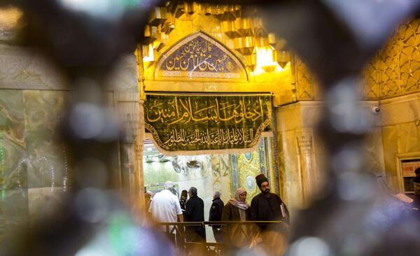 عکس زن تو بین الحرمین