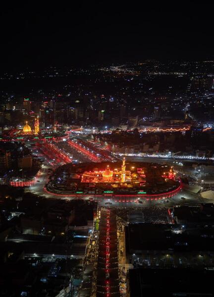عکس از بین الحرمین در شب
