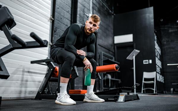 عکس فیک پسر بدنساز ایرانی