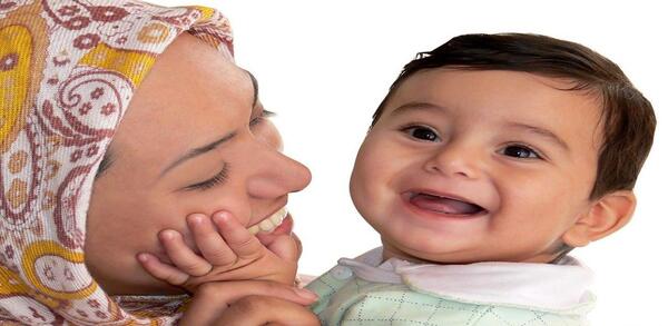 عکس بچه بغل مادر