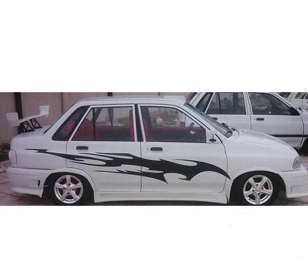 عکس زه بغل پراید