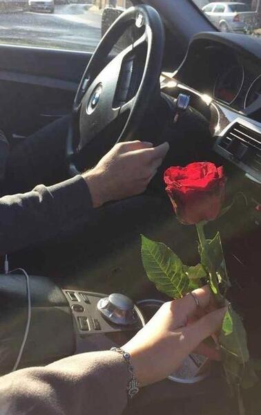 عکس بغل تو ماشین