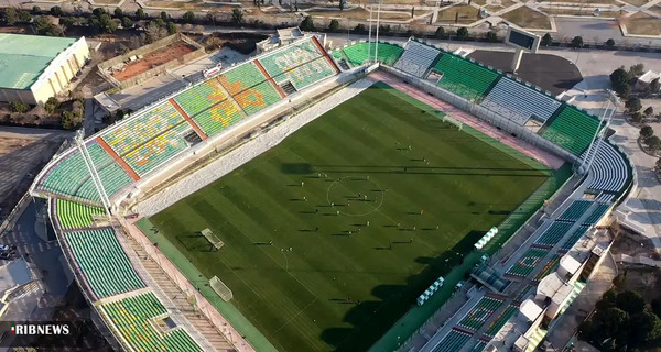 عکس از ورزشگاه فولادشهر