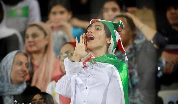 عکس از ورزشگاه فولادشهر