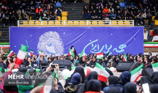 عکس ورزشگاه دستغیب شیراز