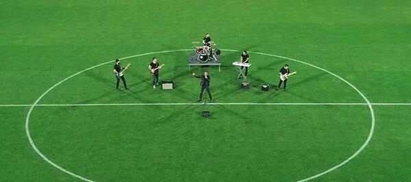 عکس زمین چمن ورزشگاه آزادی