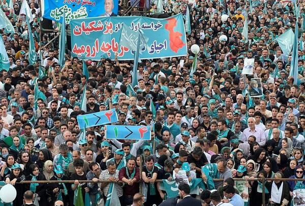عکس ورزشگاه باغشمال تبریز