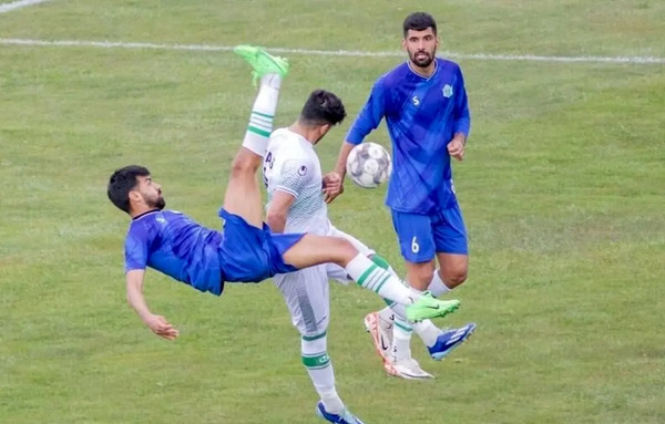 عکس ورزشگاه پاس همدان