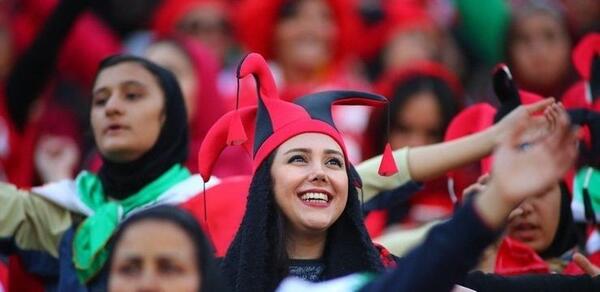 عکس بانوان در ورزشگاه آزادی امروز