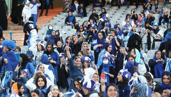 عکس بانوان در ورزشگاه آزادی امروز
