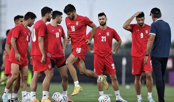 عکس ترکیب تیم قطر