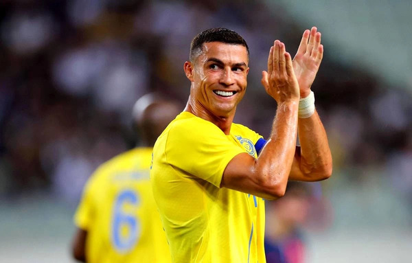 عکس جام جهانی رونالدو در النصر