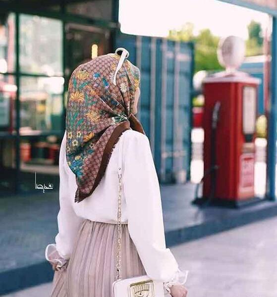 عکس دختر نیمرخ طبیعی با شال