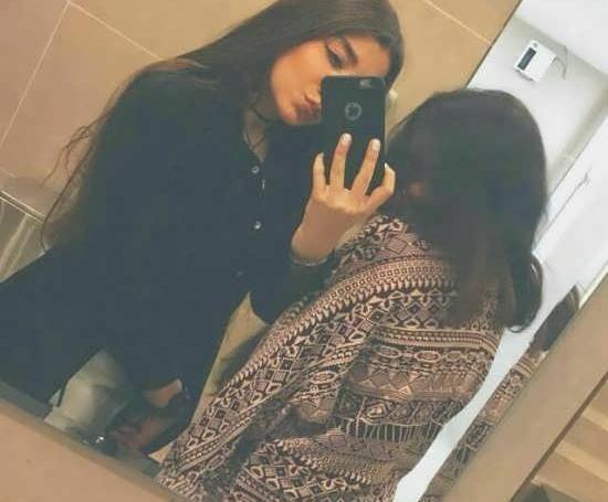 عکس سلفی دختر در اینه