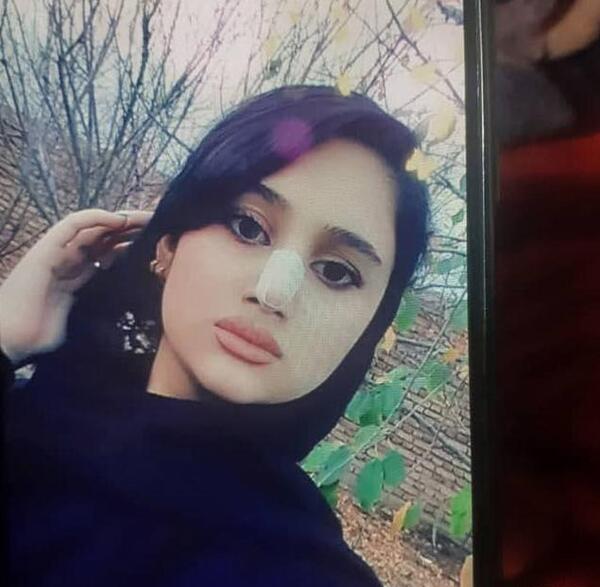 عکس دختر ساده طبیعی