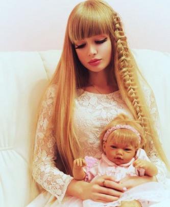 عکس های دختر امریکایی شبیه باربی