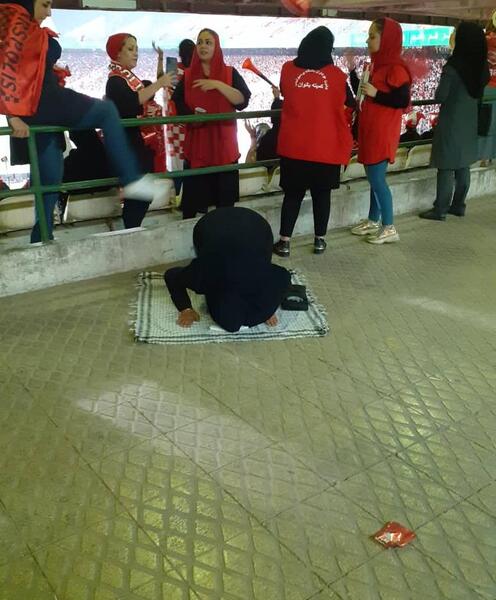 عکس طرفداران زن پرسپولیس