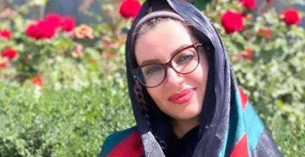 عکس خانم زیبا در باغ