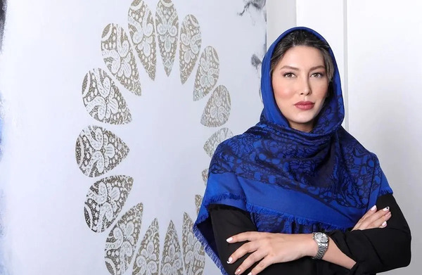 عکس بازیگر خانم در ویلای کردان