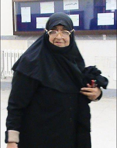 عکس خانم پیری