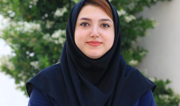 عکس خانم حسینی معلم