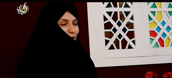 عکس خانم حیدری معلم