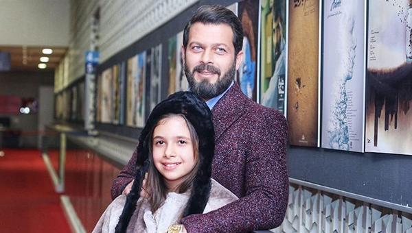 عکس خانم خسته نباشید خداحافظ