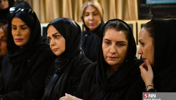 عکس خانم خامنه ای مجری برنامه کودک