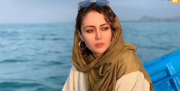 عکس خانم شادی
