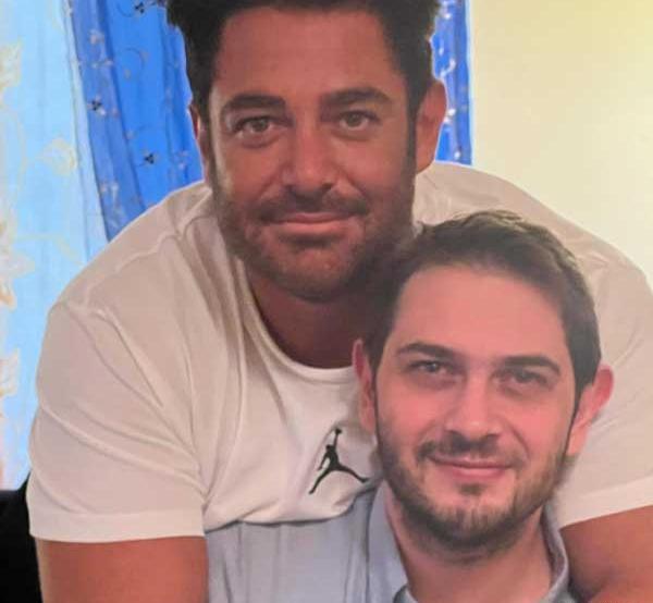 عکس خواهر و برادر محمدرضا گلزار