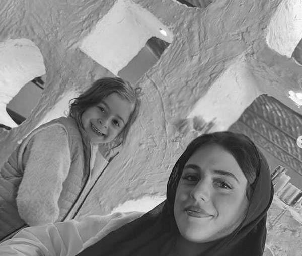 عکس های خانواده محمدرضا گلزار