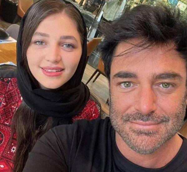 عکس جدید محمد گلزار و همسرش