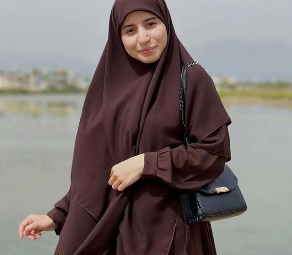 عکس خانم معلم زیبا
