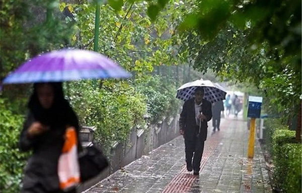عکس خانم گودرزی کارشناس هواشناسی